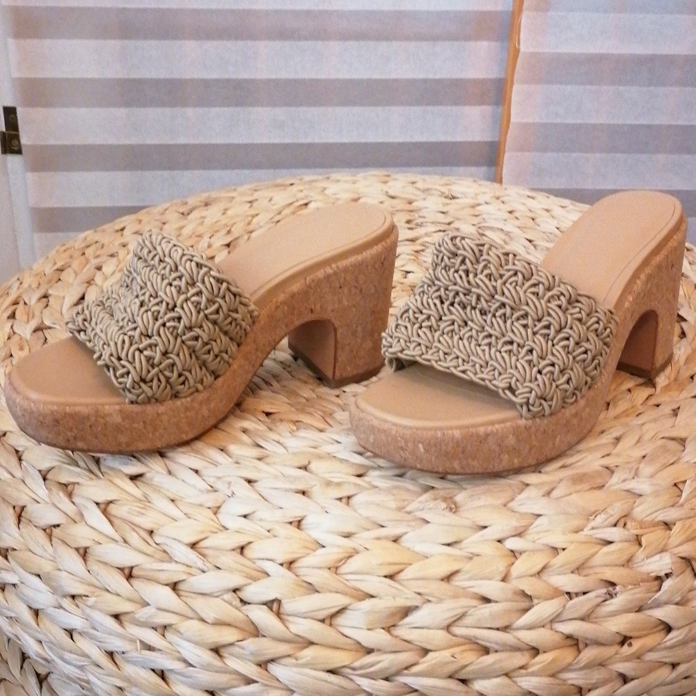 Vince Woven Cork sole beachy Platform Sandals Size 7